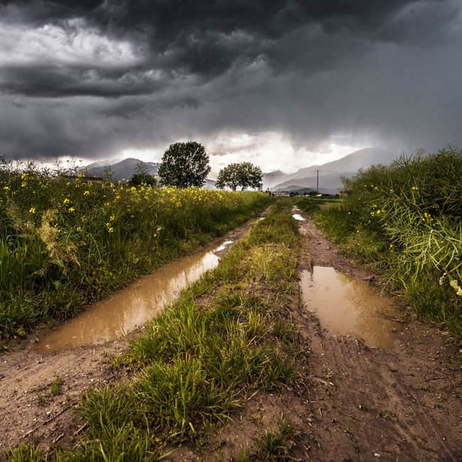 Vi visar även regniga prognoser på Väder24 Regnig väg mitt i stormen, dåligt väder 24 sju.